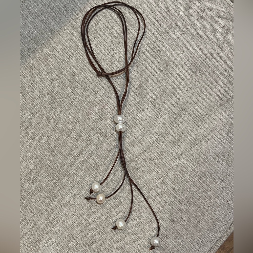 Drop Pearl & Leather Lariat Necklace - Picture 9 of 10